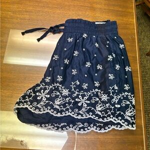 Elegant Navy Blue Embroidered shorts